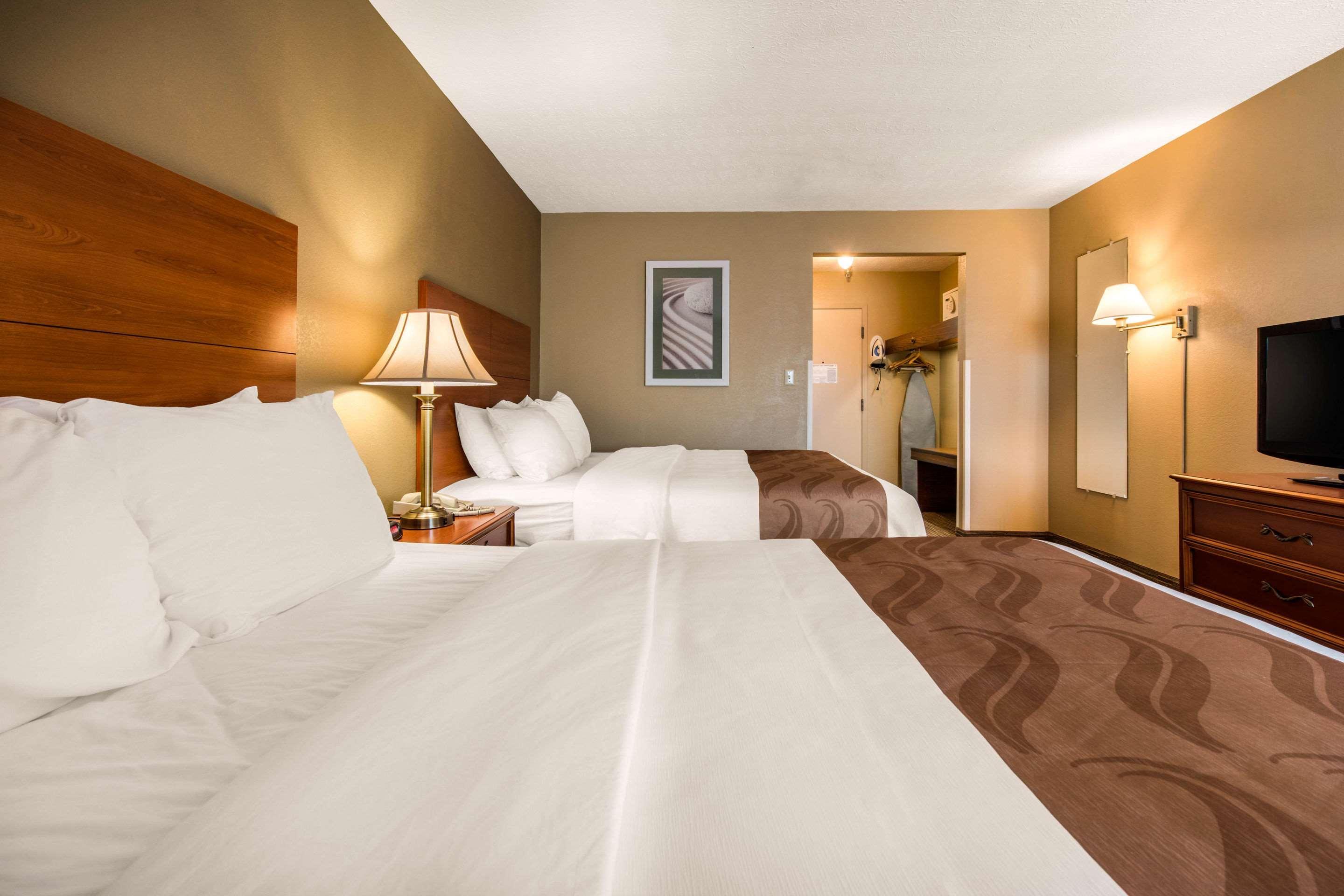 Quality Inn & Suites New Castle Ngoại thất bức ảnh