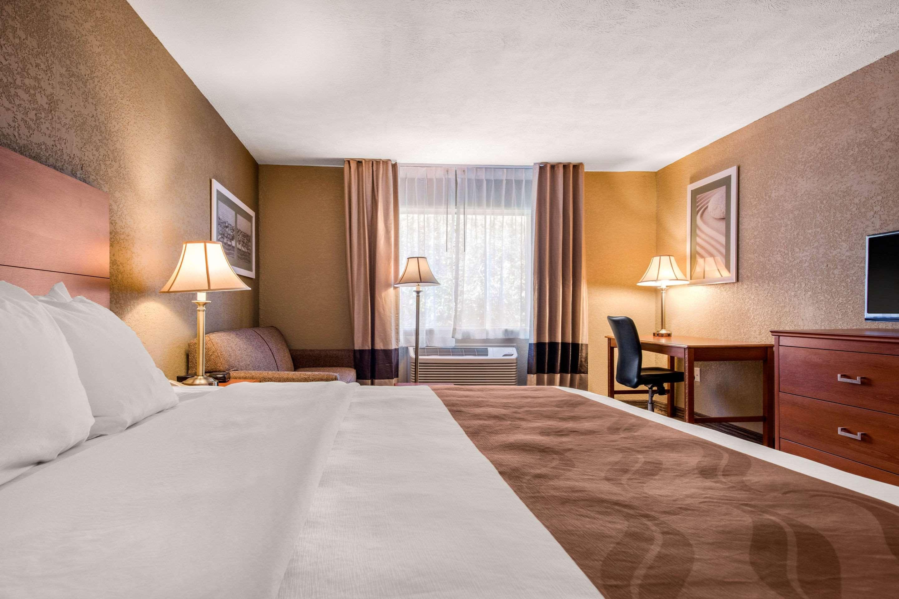 Quality Inn & Suites New Castle Ngoại thất bức ảnh