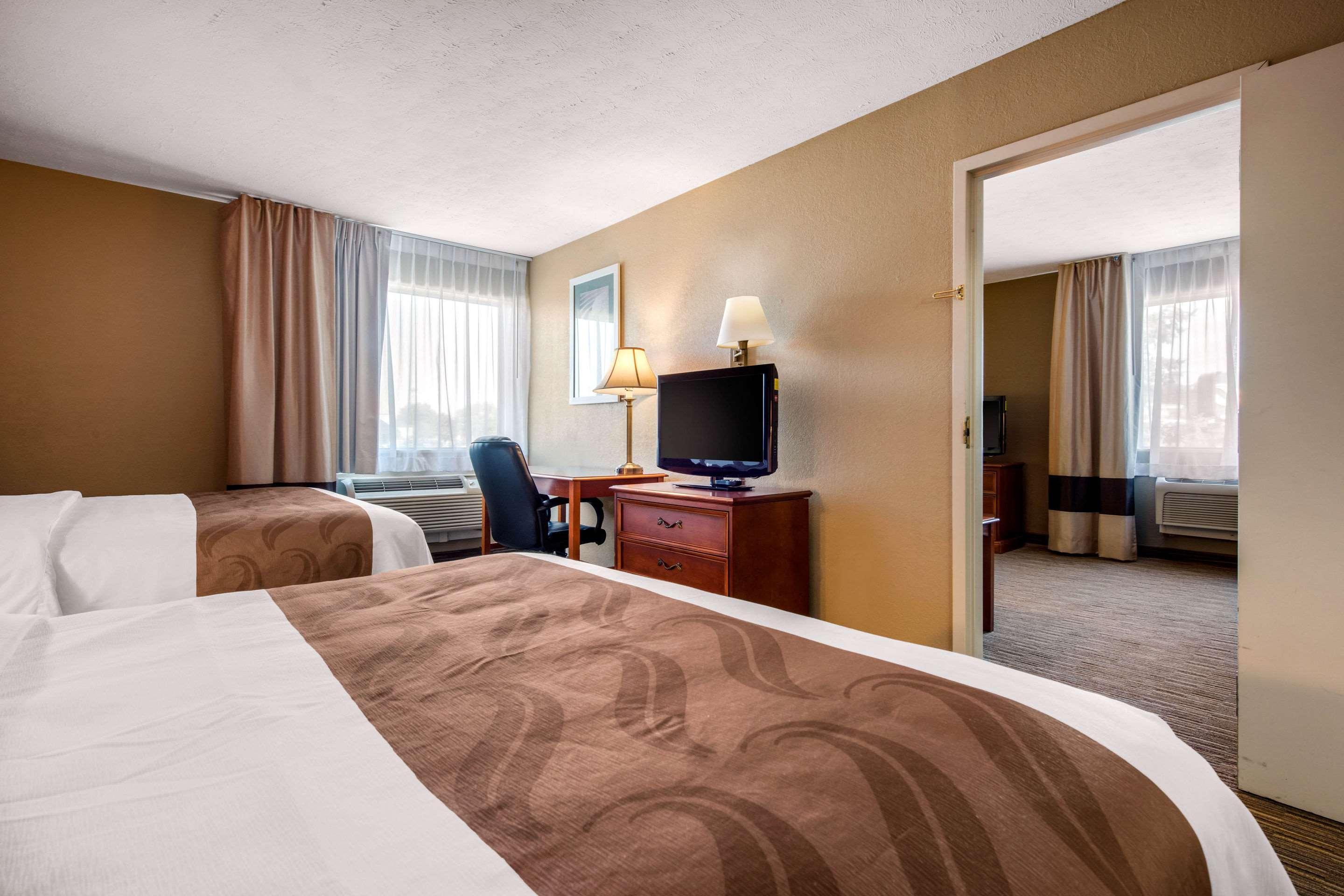 Quality Inn & Suites New Castle Ngoại thất bức ảnh