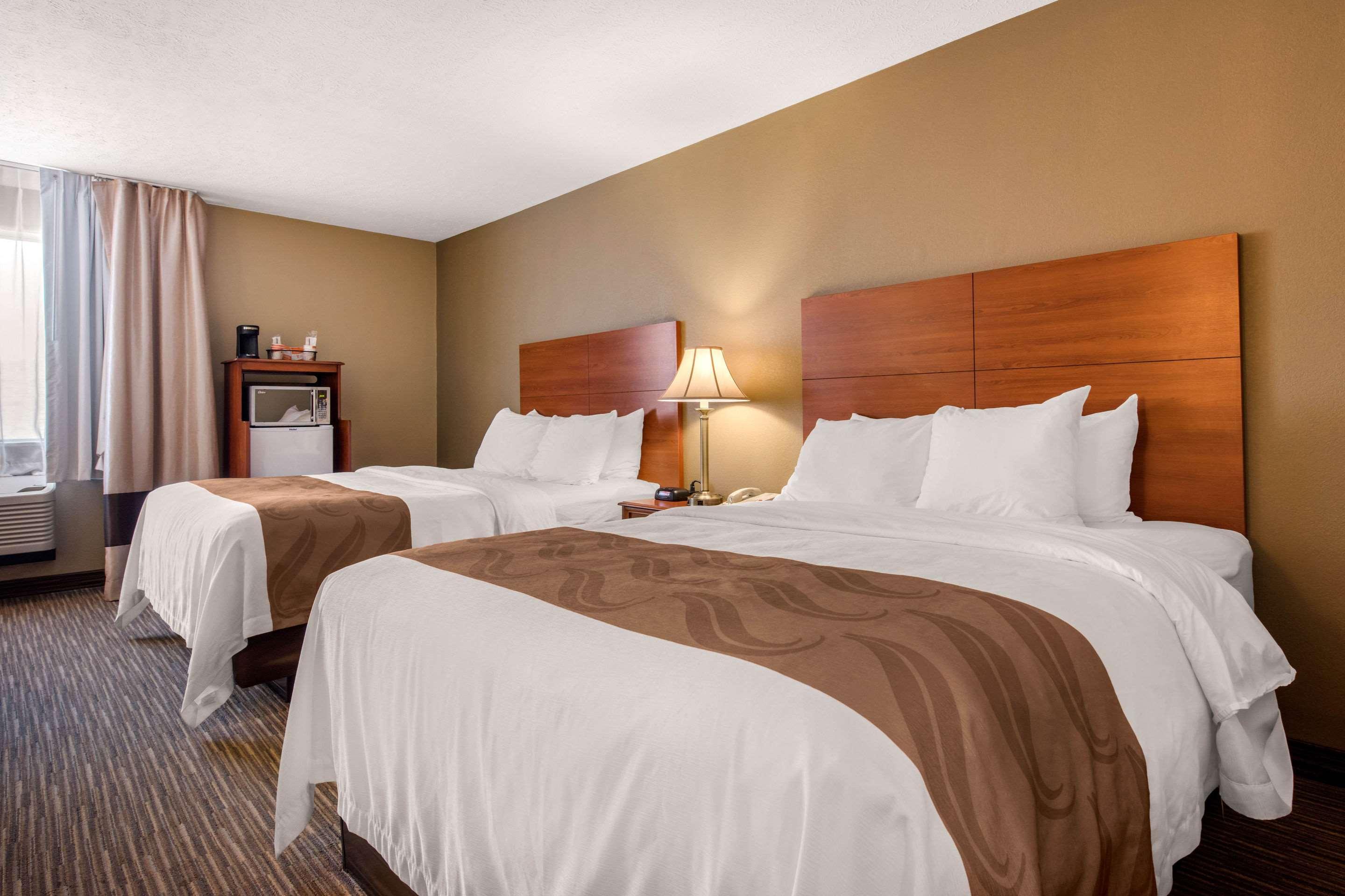 Quality Inn & Suites New Castle Ngoại thất bức ảnh