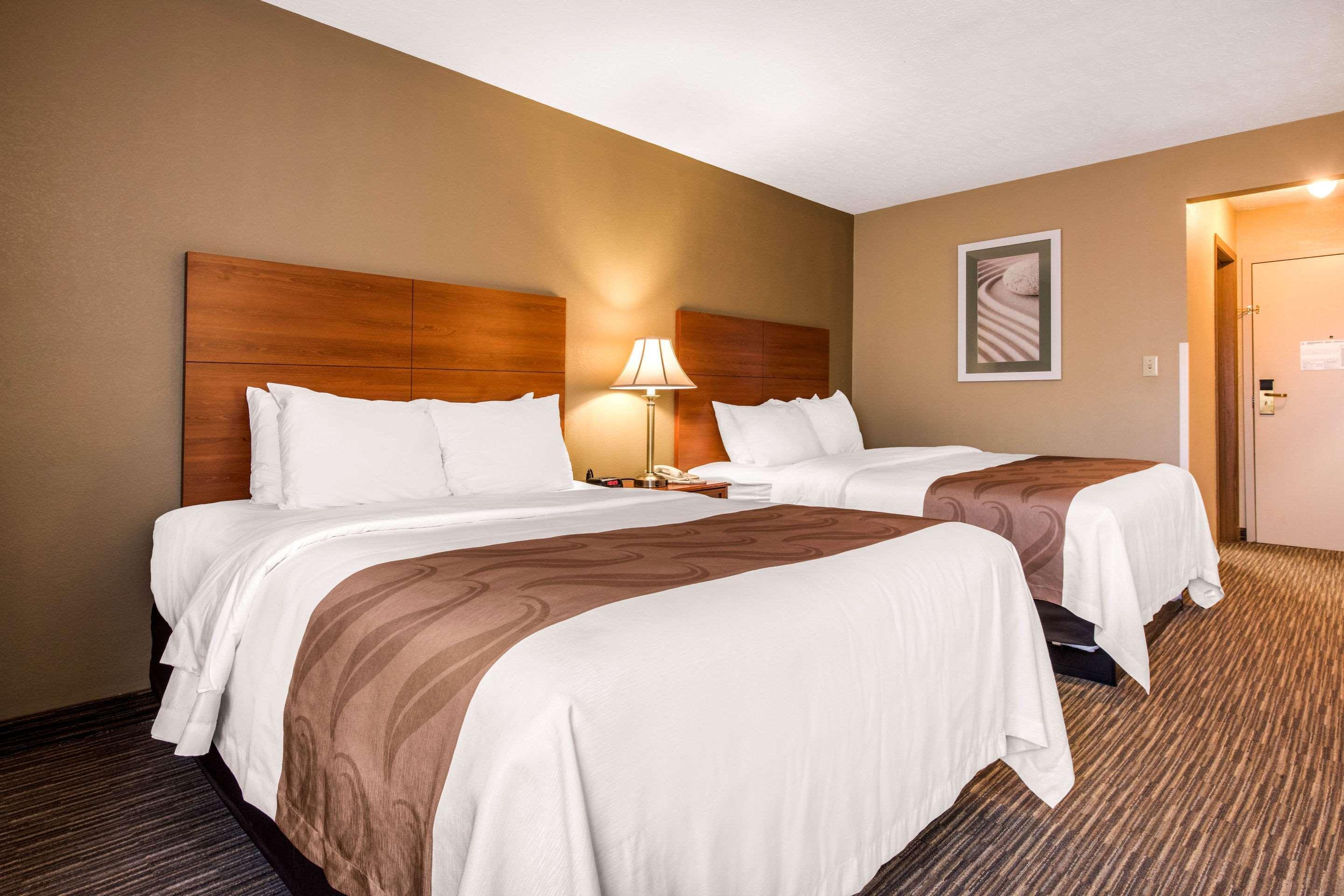 Quality Inn & Suites New Castle Ngoại thất bức ảnh