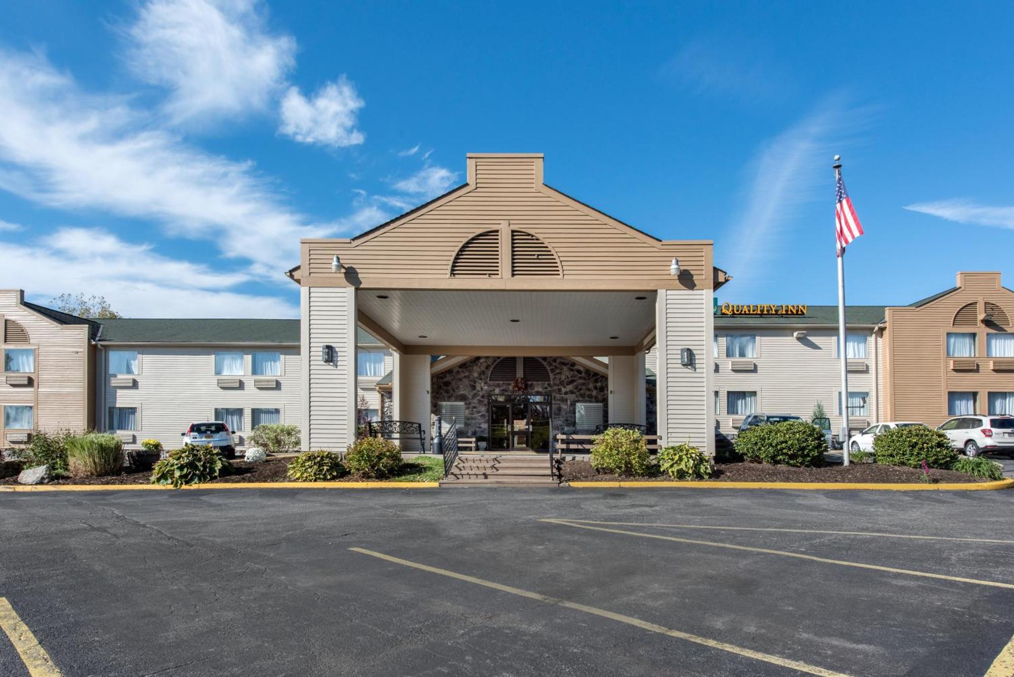 Quality Inn & Suites New Castle Ngoại thất bức ảnh