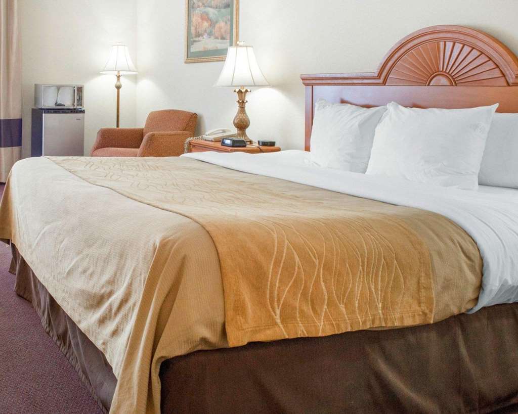 Quality Inn & Suites New Castle Phòng bức ảnh