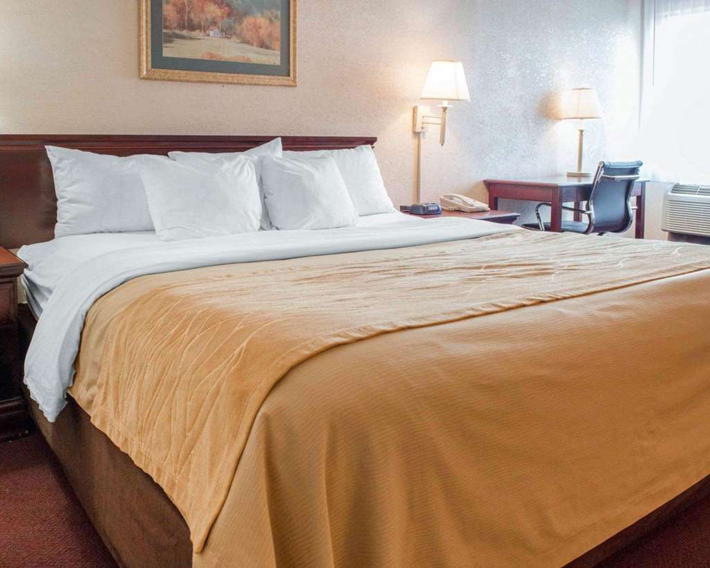 Quality Inn & Suites New Castle Phòng bức ảnh
